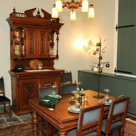 Bed En Kerk Monumentale 2 Slaapkamer Woning דירה הורן
