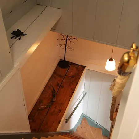 Bed En Kerk Monumentale 2 Slaapkamer Woning * הורן
