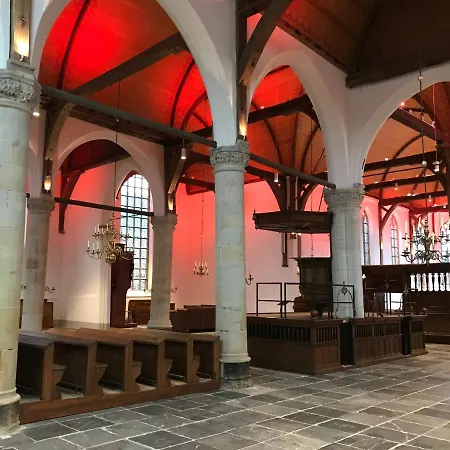 Bed En Kerk Monumentale 2 Slaapkamer Woning *